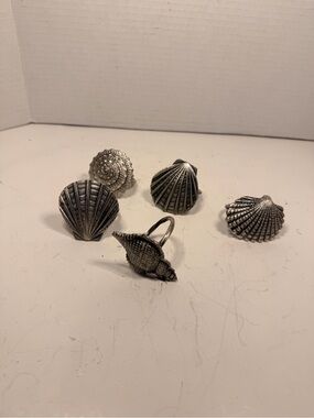 Vintage Beaulieu Vineyard
BV Pewter Seashell Napkin
Rings, Set of 5